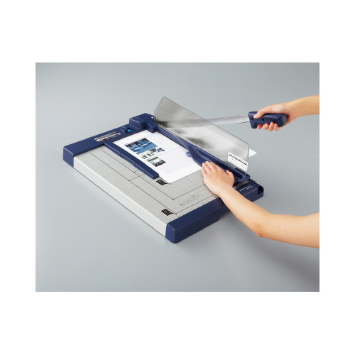 ペーパーカッター（押し切り式）　Ａ３