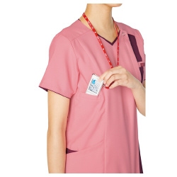 レディスジップスクラブ７０２３ＳＣエムグリーンＭ