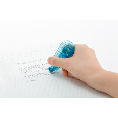 修正テープモノエアー　５ｍｍ幅　ブルー　５個