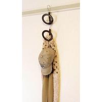 サークルハンガー　ブラウン