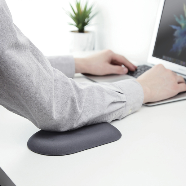 エルボーレスト/エルブ/扇形タイプ/チャコールブラック