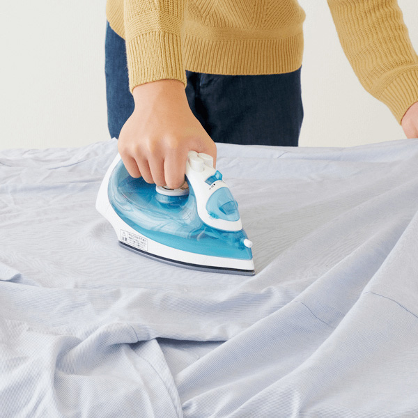 ケース付きコードレスアイロン ライトブルー
