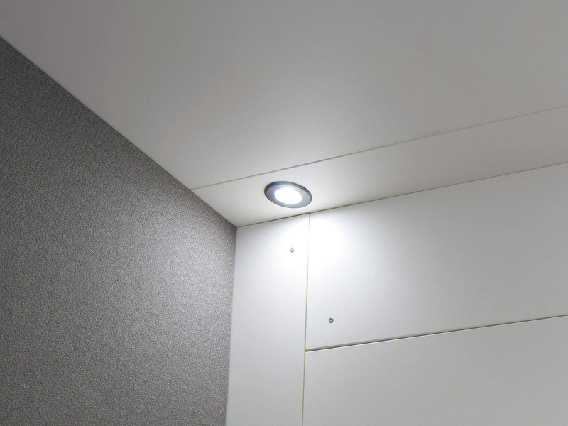 ワーキングブース＜デリカブース＞ 791-35 1人用（天井付） サテンブラック 背面パネル クリア 天板カラー ウォールナット