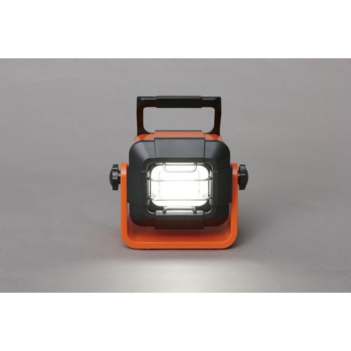 ＬＥＤベースライト　充電式１０００ｌｍ