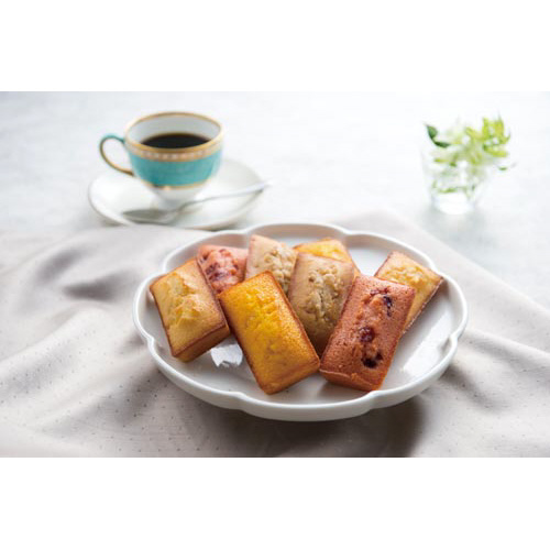 銀座フルーツフィナンシェ　８個　２０００※