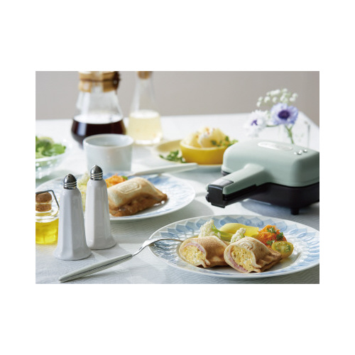 Ｔｏｆｆｙハ－フホットサンドメ－カ－ペールアクア