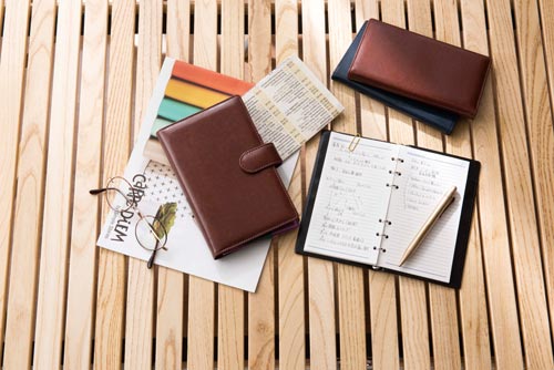 キーワード　ポケットシステム手帳　ブラック