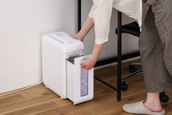 パーソナルシュレッダー ホワイト