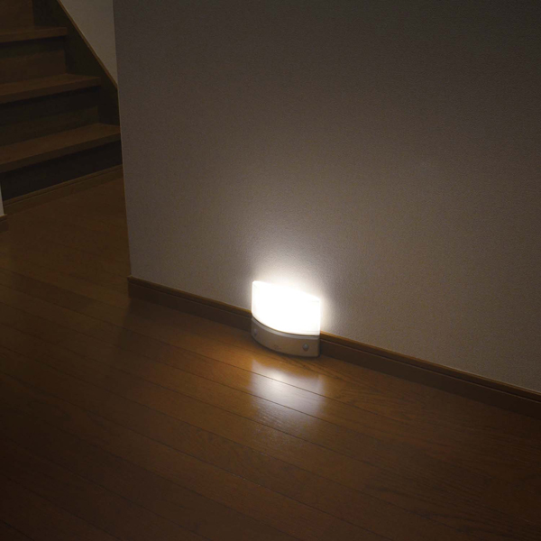 もてなしライト、据置（薄） パールホワイト