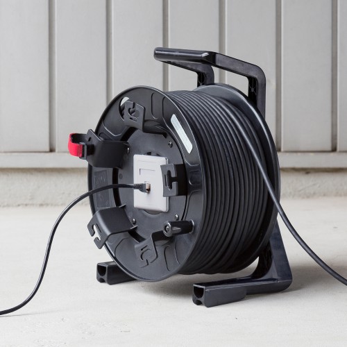屋外用巻取り延長CAT6A LANケーブル