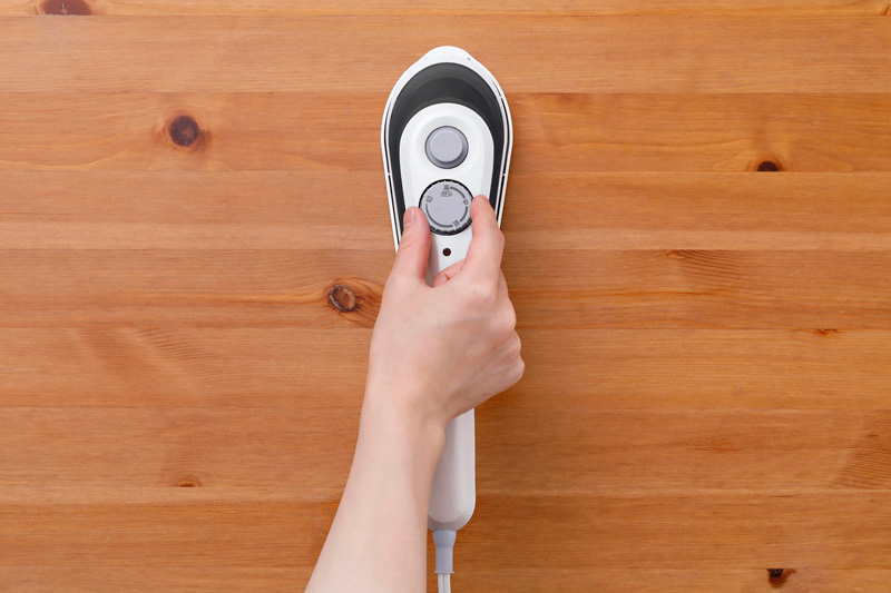 ハンディーアイロン＆スチーマー （ホワイト）