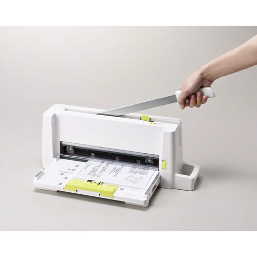 コンパクト断裁機ＰＫ－２１３　裁断枚数６０枚
