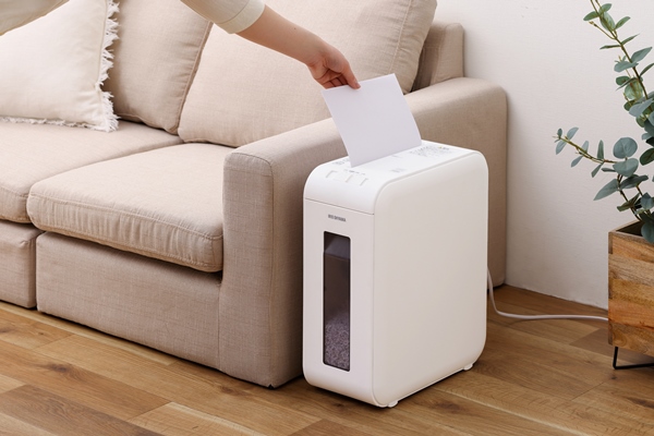 パーソナルシュレッダー ホワイト