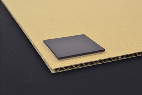 強粘着付マグネットシート２００×３００ｍ×１０