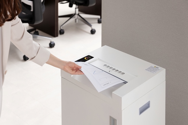 オフィスシュレッダー ホワイト