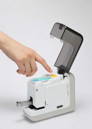 ポータブル電動ホッチキス