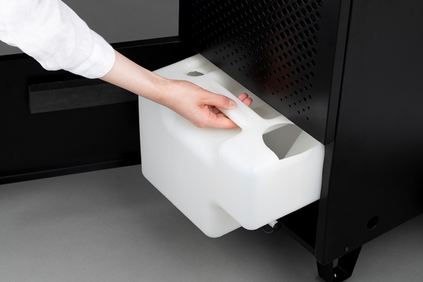 大型除湿機 ブラック