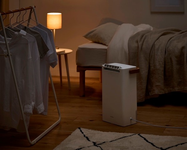 衣類乾燥除湿機 2.2L デシカント式 ホワイト