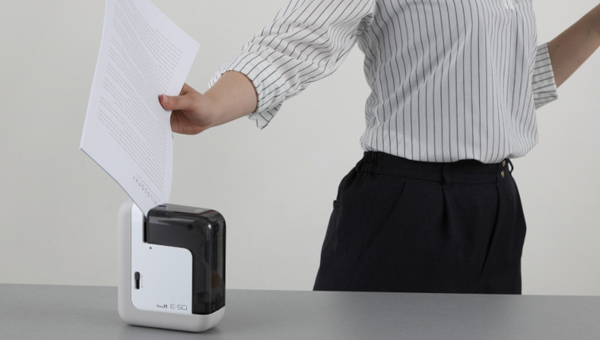 ポータブル電動ホッチキス