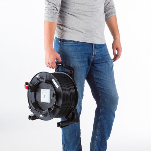 屋外用巻取り延長CAT6A LANケーブル