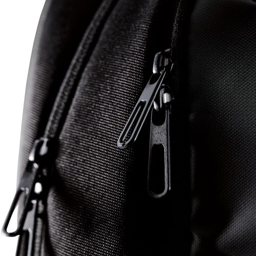 バックパック/軽量タイプ/15.6inch/17L/撥水加工/高耐久ファスナー採用/ブラック
