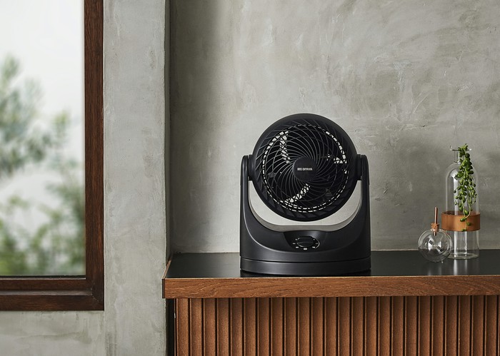 サーキュレーター 8畳 首振り マカロン型 ブラック