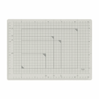 カッターマット　Ａ４　ＬＧＹ　ＣＳ－Ａ４　灰