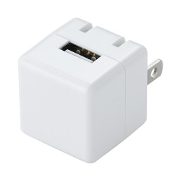 ＵＳＢ充電器　コンセント　５Ｗ　小型　ホワイト