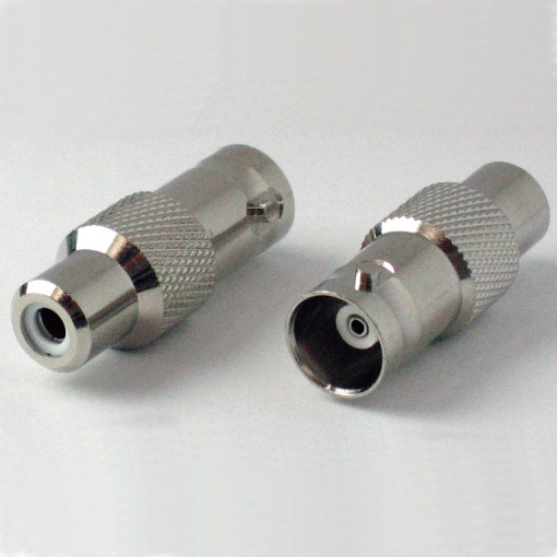 中継コネクター(BNCジャック⇔RCAジャック)