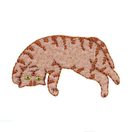 気ままなポーズの猫ワッペン　６
