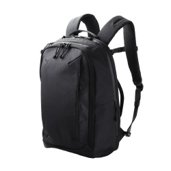 リュック　大容量２１Ｌ　自立設計　撥水　黒