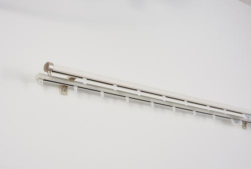 カーテンレールリネア木目ホワイトＷ２．０