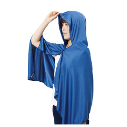 濡らして着る　クーリングポンチョ