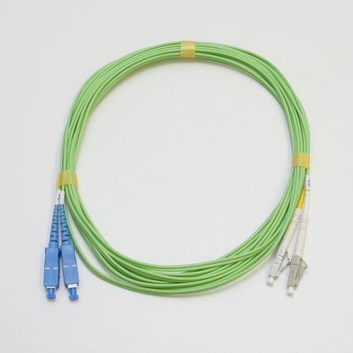 マルチモード光パッチコード GI50 2芯メガネ LC-SC 5m 若草色