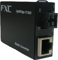 10BASE-T/100BASE-TX to 100BASE-FX メディアコンバータ（SC、SMF 60km） Aタイプ