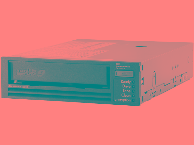 StoreEver LTO9 Ultrium45000 テープドライブ(内蔵型)