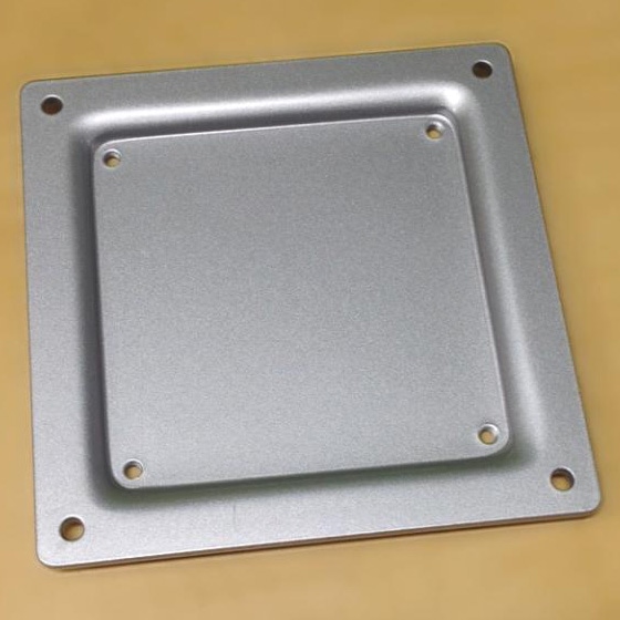 VESA75×75mm→100×100mmピッチ変換アダプタプレート（銀）