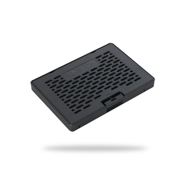 ICYDOCK　M.2 AHCI SATA SSD搭載用変換マウンタ 9.5mm 厚の2.5インチサイズ