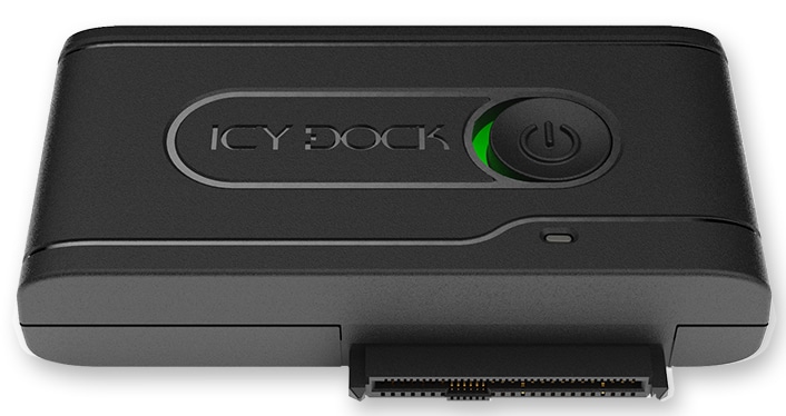 ICYDOCK　U.2 NVMe SSD搭載用 アダプター USB Gen 2 (10Gbps)接続