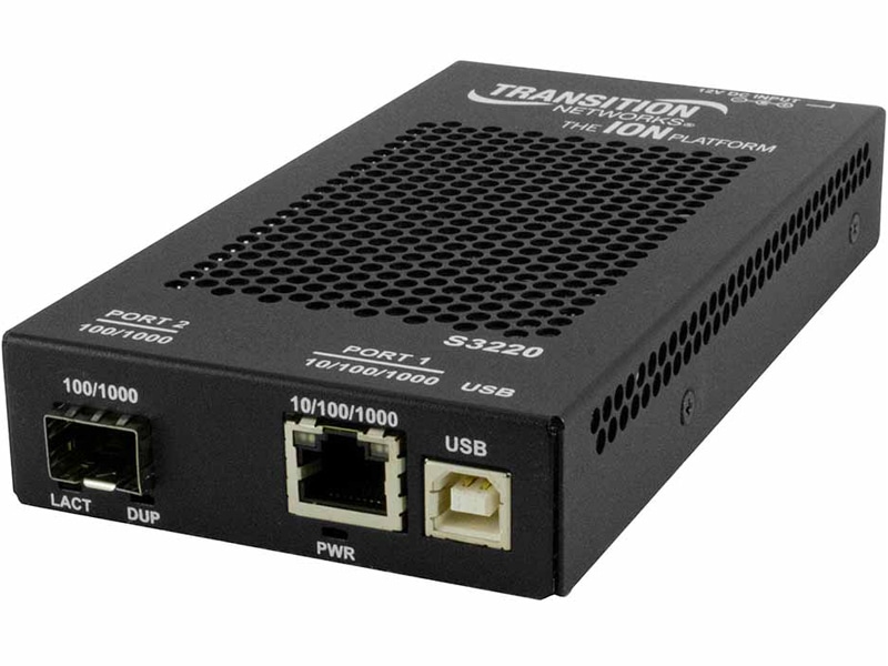 SFP空きスロット/10/100/1000Base-T(RJ-45)/SFP