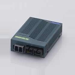 光(MMF2心)⇔光(SMF2心)変換メディアコンバータ ⇒100M専用