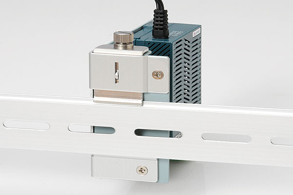 DINレール固定用金具