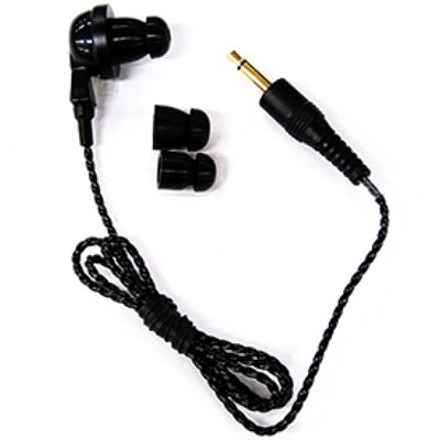 カナル型イヤホン